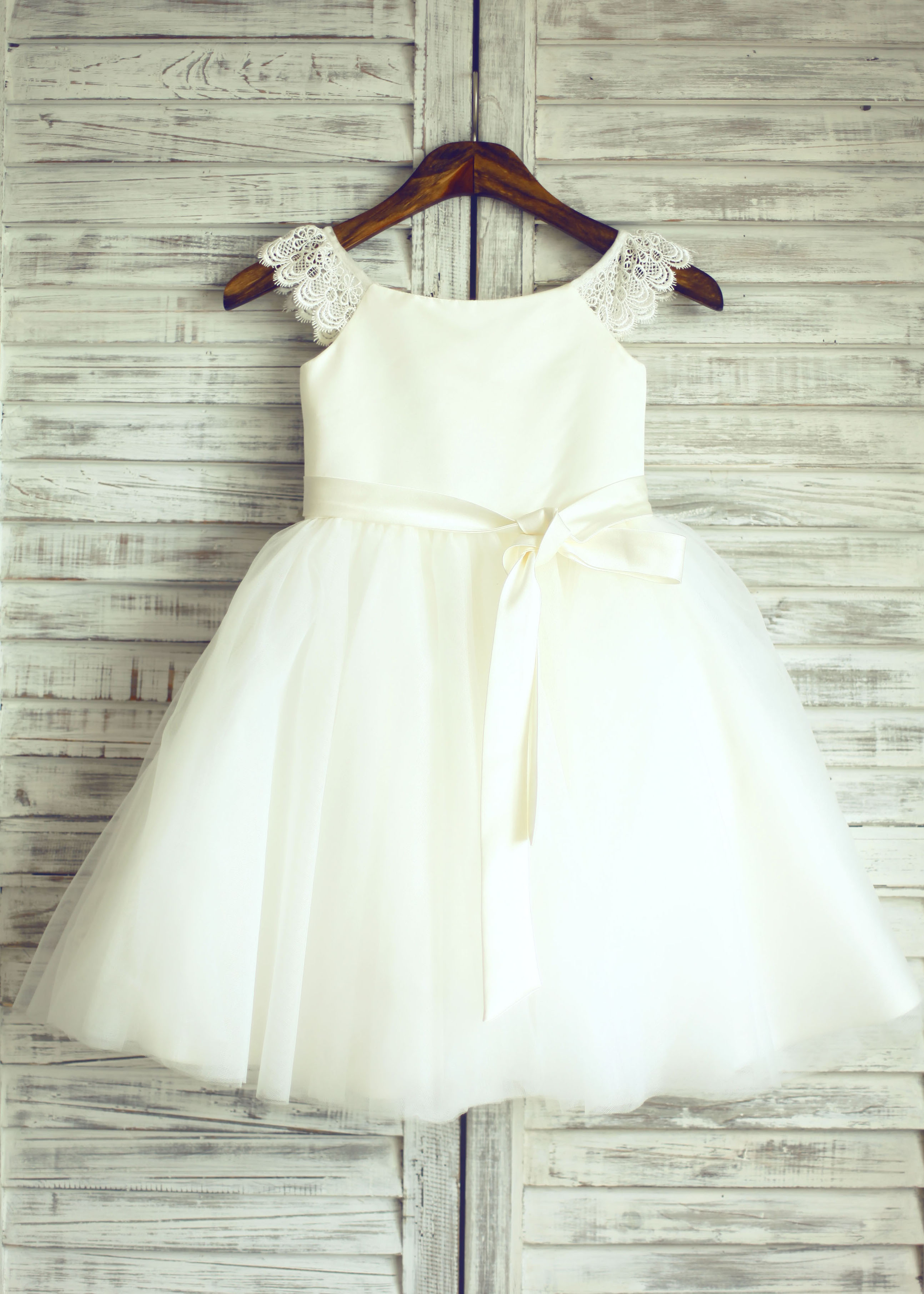 スーツ・フォーマル・ドレス Tuule lace switching dress Tuule lace switching dress